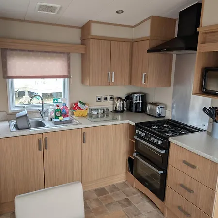 Laurel Rise 42 - Primrose Valley Apartment Filey