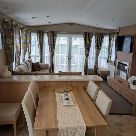 Laurel Rise 42 - Primrose Valley